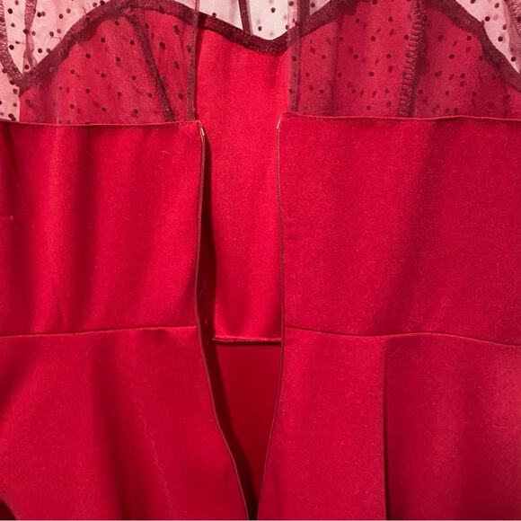 Red Party Dress Size Juniors Medium Dotted Swiss Yoke Fit & Flare Zip Back - Picture 8 of 12